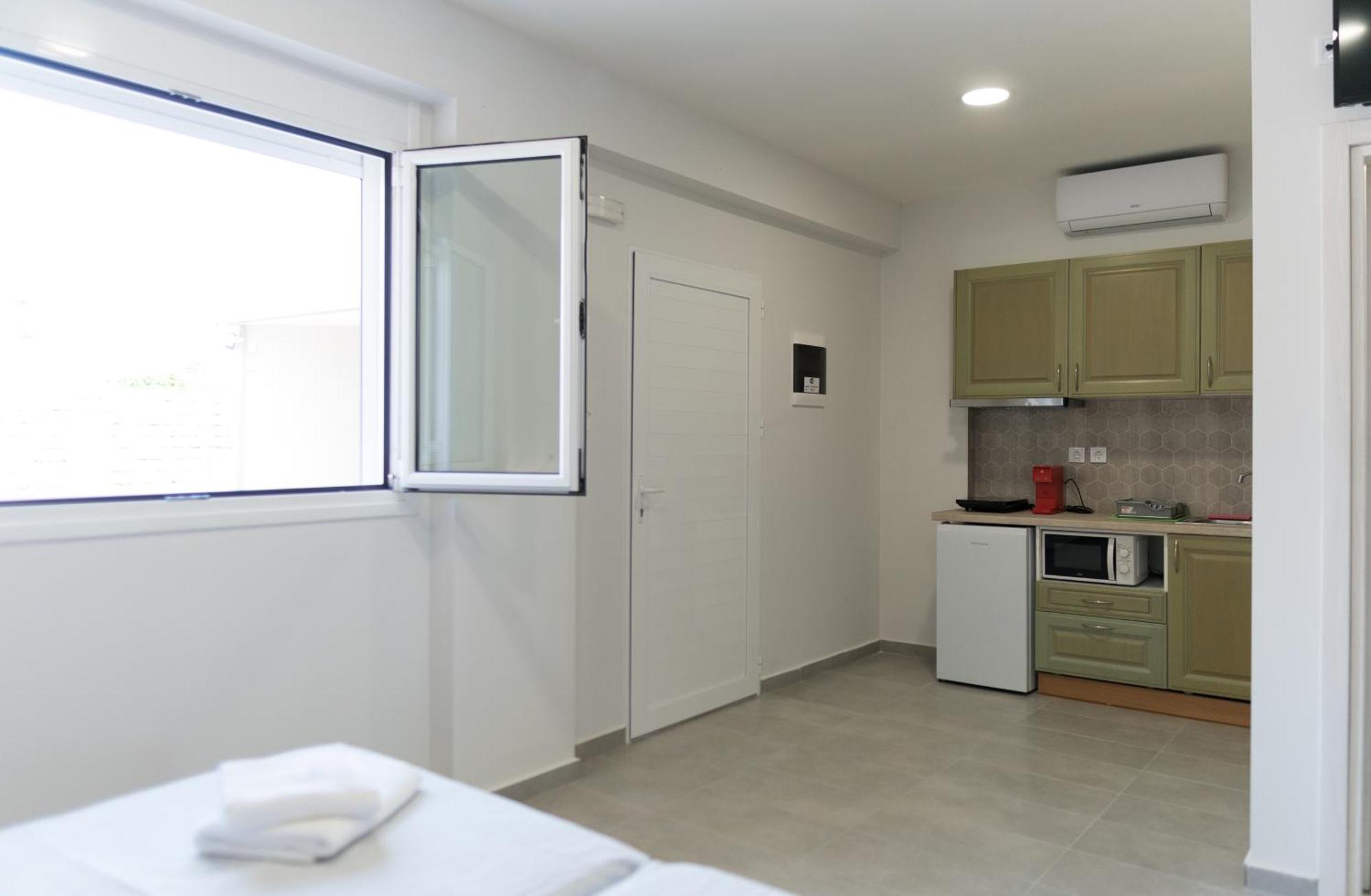 Dion Apartments Laganas Exterior foto
